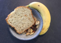 Bananenbrot mit Nüssen